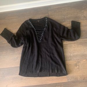 Black sweater in EUC